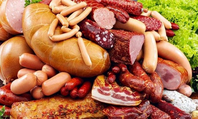 Копченые деликатесы нельзя есть даже в небольших количествах