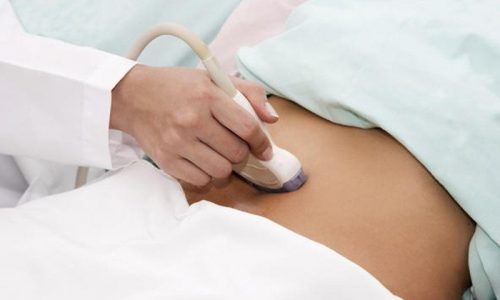 Симптомы панкреатита совпадают с другими болезнями, для подтверждения диагноза проводят УЗИ диагностику